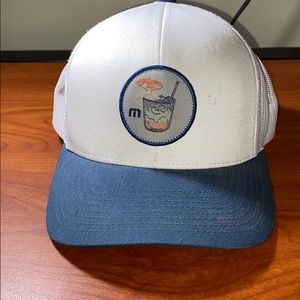 Trucker hat